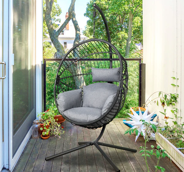  Hanging Egg Chairs: The Stylish Yet Comfortable Seating Trend￼